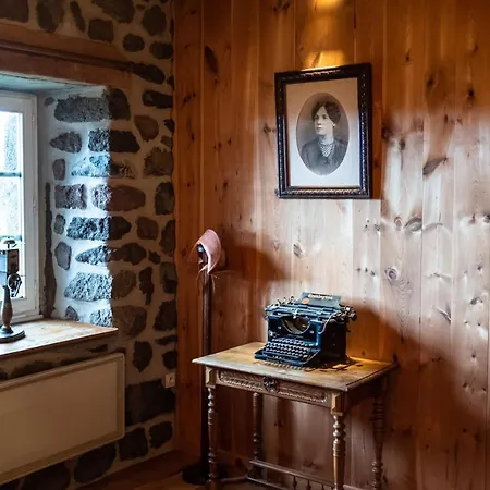 Bed & Breakfast Le Flambeau 3*