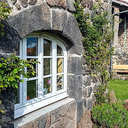 Le Flambeau Bed & Breakfast 3*