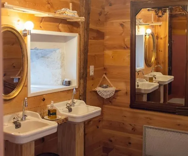 Le Flambeau 3* Le Bouchet-Saint-Nicolas